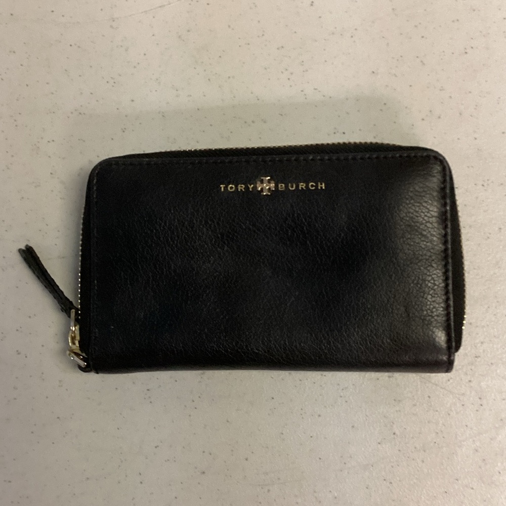 Tory Burch Black Leather Zip Wallet